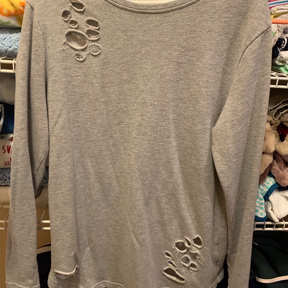 Alphalete distressed tee